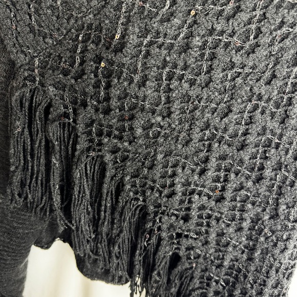 One Size Black Fringe Poncho Shawl Sequin Embellished Whimsigoth Dark Fairy - Picture 6 of 9